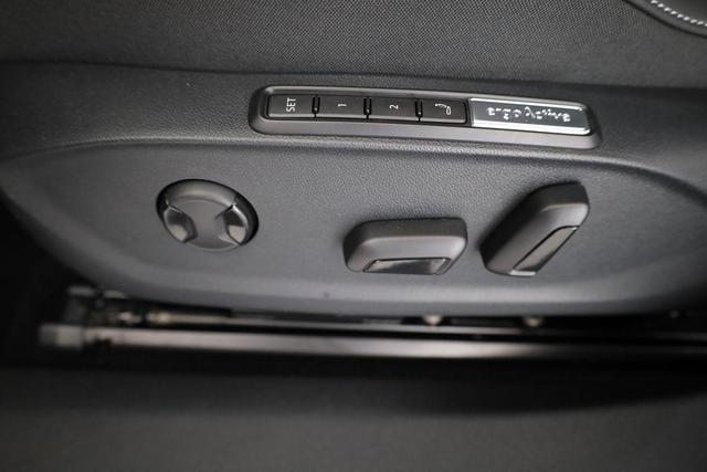 Volkswagen ID.7 Limousine Pro 210 kW Black, AHK, HuD, IQ.Light, IQ.Drive, AreaView, Side, Winter, 20-Zoll 