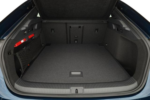 Volkswagen ID.7 Limousine Pro 210 kW Black, AHK, HuD, IQ.Light, IQ.Drive, AreaView, Side, Winter, 19-Zoll 
