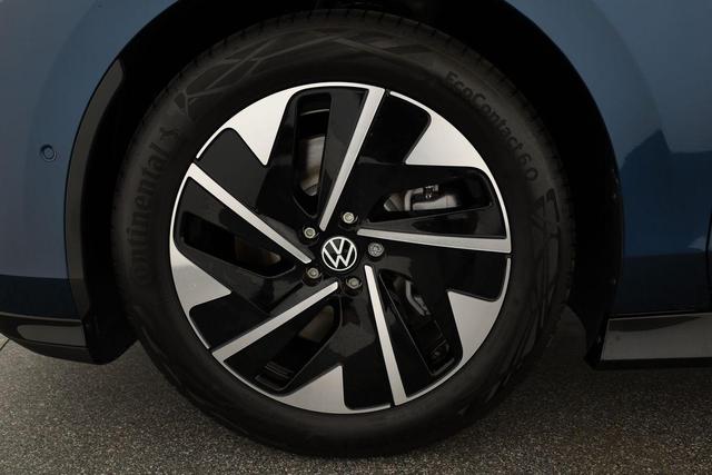 Volkswagen ID.7 Limousine Pro 210 kW Black, AHK, HuD, IQ.Light, IQ.Drive, AreaView, Side, Winter, 19-Zoll 