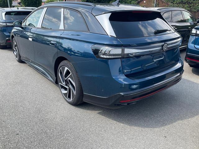 Volkswagen ID.7 Kombi Pro 210 kW Tourer Black, AHK, HuD, IQ.Light, IQ.Drive, AreaView, Side, Winter, 20-Zoll 