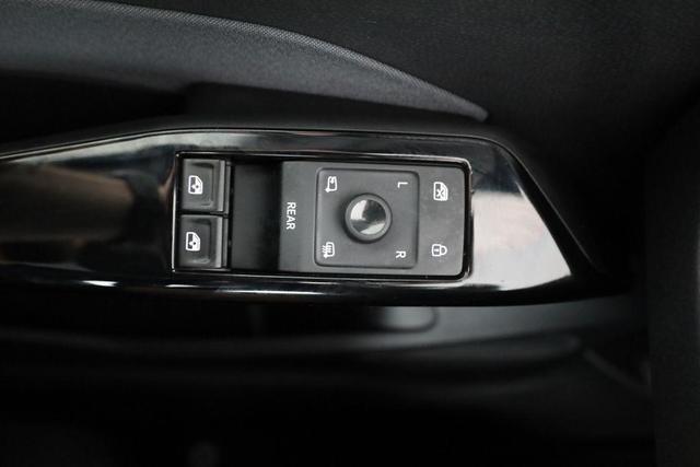 Volkswagen ID.3 Pro Performance 150 kW Performance, Pano, IQ.Light, HuD, Navi, IQ.Drive, Winter, 18-Zoll 