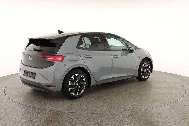Volkswagen ID.3 Pro Performance 150 kW Performance, Pano, IQ.Light, HuD, Navi, IQ.Drive, Winter, 18-Zoll 