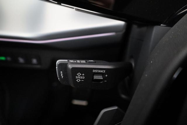 Audi Q3 TFSI quattro 150 kW S-LINE, AHK, Navi, AreaView, Side, Sound, Winter, 20-Zoll 