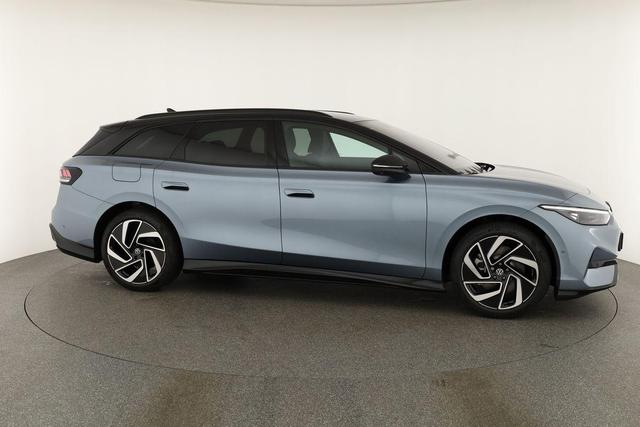 Volkswagen ID.7 Kombi Pro 210 kW Tourer Black, HuD, IQ.Light, IQ.Drive, AreaView, Side, Winter, 20-Zoll 