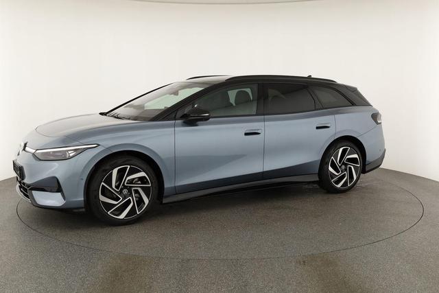 Volkswagen ID.7 Kombi Pro 210 kW Tourer Black, HuD, IQ.Light, IQ.Drive, AreaView, Side, Winter, 20-Zoll 
