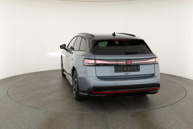 Volkswagen ID.7 Kombi Pro 210 kW Tourer Black, HuD, IQ.Light, IQ.Drive, AreaView, Side, Winter, 20-Zoll 