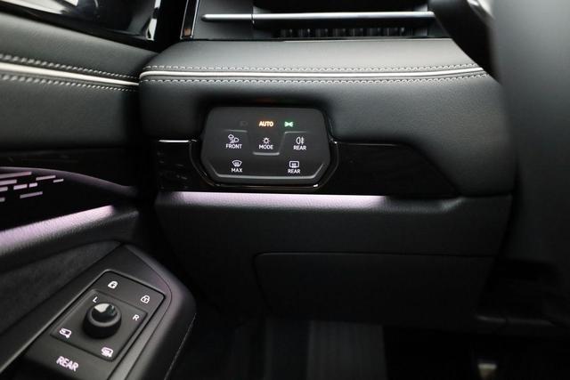 Volkswagen ID.7 Kombi Pro 210 kW Tourer Black, AHK, HuD, IQ.Light, IQ.Drive, AreaView, Side, Winter, 20-Zoll 