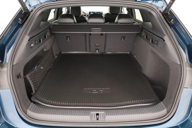 Volkswagen ID.7 Kombi Pro 210 kW Tourer Black, AHK, HuD, IQ.Light, IQ.Drive, AreaView, Side, Winter, 20-Zoll 
