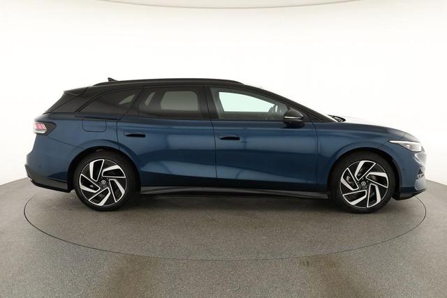 Volkswagen ID.7 Kombi Pro 210 kW Tourer Black, AHK, HuD, IQ.Light, IQ.Drive, AreaView, Side, Winter, 20-Zoll 