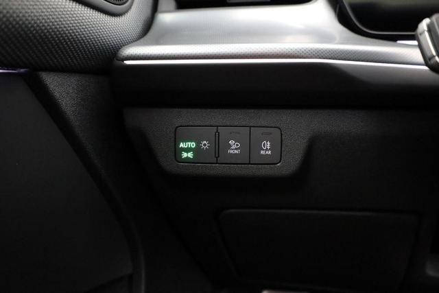 Audi Q3 Sportback TFSI quattro 150 kW S-LINE, Pano, AHK, Navi, AreaView, Side, Sound, Winter, 19-Zoll 