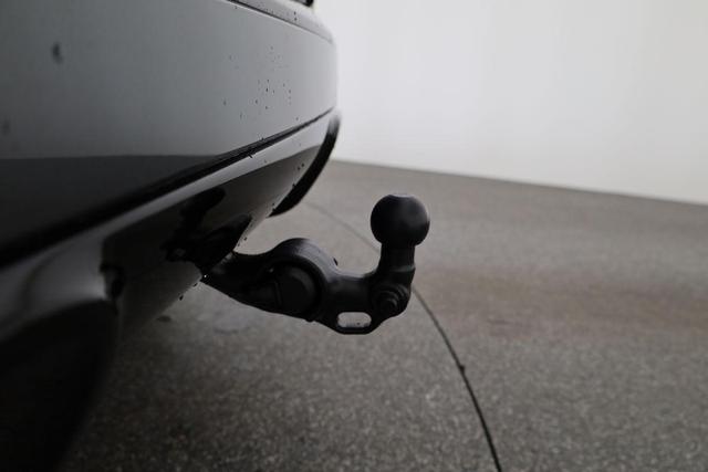 Audi Q3 Sportback TFSI quattro 150 kW S-LINE, Pano, AHK, Navi, AreaView, Side, Sound, Winter, 19-Zoll 