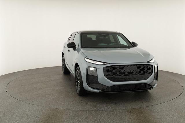 Audi Q3 Sportback TFSI quattro 150 kW S-LINE, Pano, AHK, Navi, AreaView, Side, Sound, Winter, 19-Zoll 