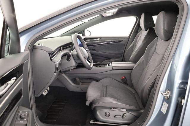 Volkswagen ID.7 Kombi Pro 210 kW Tourer Black, AHK, HuD, IQ.Light, IQ.Drive, AreaView, Side, Winter, 20-Zoll 