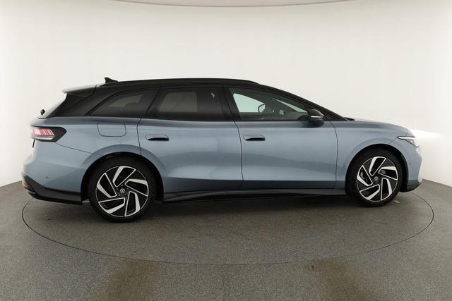 Volkswagen ID.7 Kombi Pro 210 kW Tourer Black, AHK, HuD, IQ.Light, IQ.Drive, AreaView, Side, Winter, 20-Zoll 
