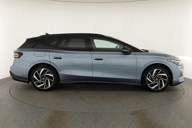 Volkswagen ID.7 Kombi Pro 210 kW Tourer Black, AHK, HuD, IQ.Light, IQ.Drive, AreaView, Side, Winter, 20-Zoll 
