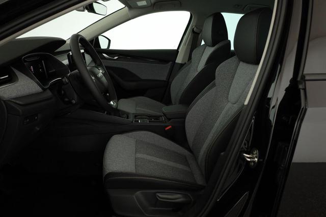 Skoda Octavia Combi 1.5 TSI 110 kW Selection Selection, LED, Side, ACC, Kamera, Winter, 17-Zoll 