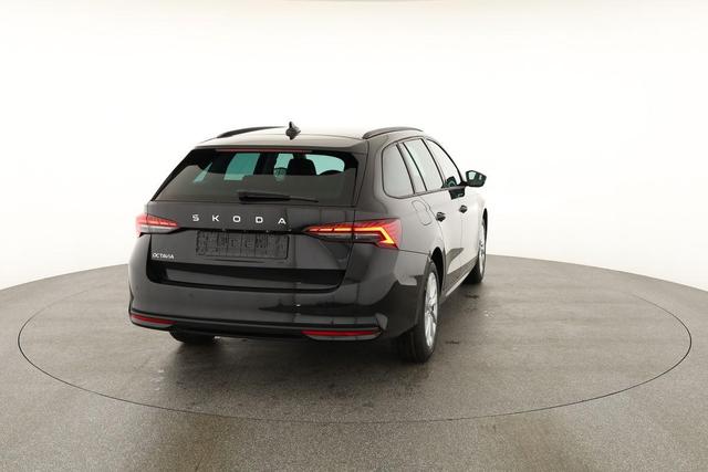 Skoda Octavia Combi 1.5 TSI 110 kW Selection Selection, LED, Side, ACC, Kamera, Winter, 17-Zoll 