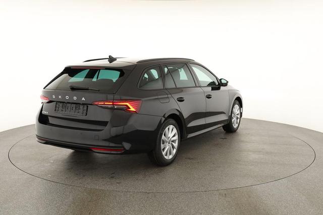 Skoda Octavia Combi 1.5 TSI 110 kW Selection Selection, LED, Side, ACC, Kamera, Winter, 17-Zoll 