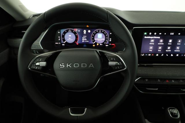 Skoda Octavia Combi 1.5 TSI 110 kW Selection Selection, AHK, LED, Side, ACC, Kamera, Winter, 17-Zoll 