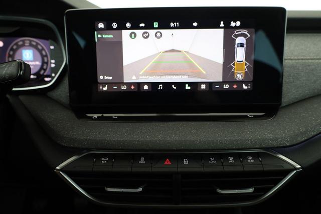 Skoda Octavia Combi 1.5 TSI 110 kW Selection Selection, AHK, LED, Side, ACC, Kamera, Winter, 17-Zoll 