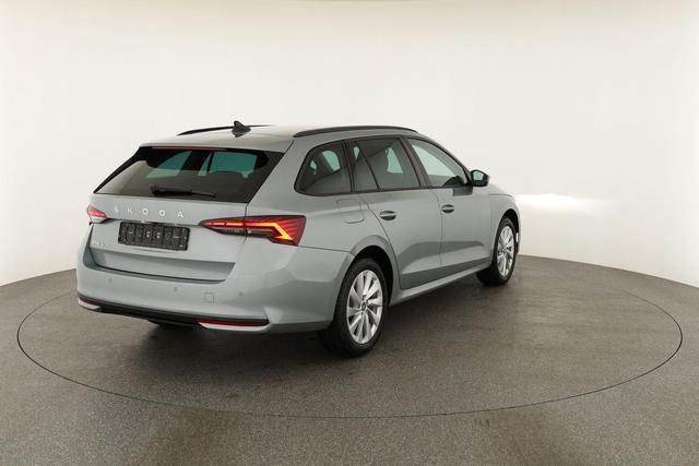 Skoda Octavia Combi 1.5 TSI 110 kW Selection Selection, AHK, LED, Side, ACC, Kamera, Winter, 17-Zoll 