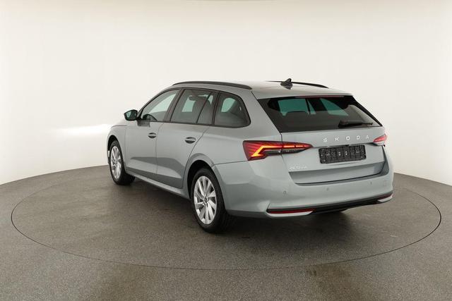 Skoda Octavia Combi 1.5 TSI 110 kW Selection Selection, AHK, LED, Side, ACC, Kamera, Winter, 17-Zoll 