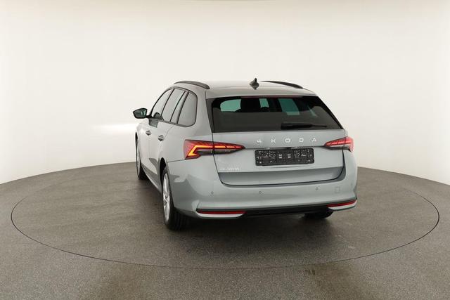 Skoda Octavia Combi 1.5 TSI 110 kW Selection Selection, AHK, LED, Side, ACC, Kamera, Winter, 17-Zoll 