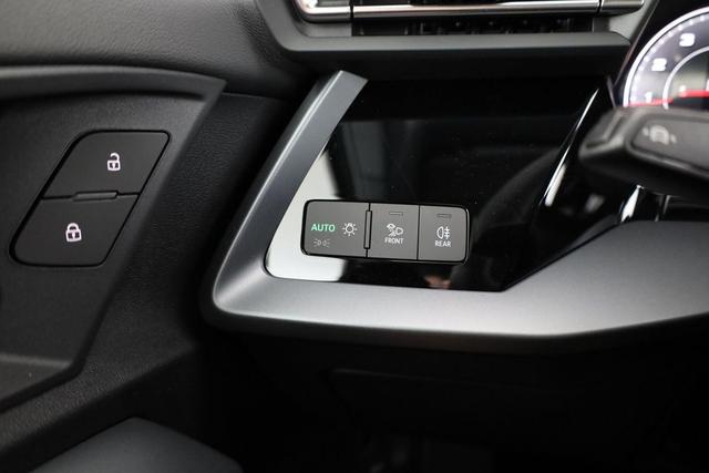 Audi A3 Sportback TFSI quattro 150 kW S line S-LINE, Navi, el. Klappe, Sound, Winter, 18-Zoll, 3-J. Garantie 