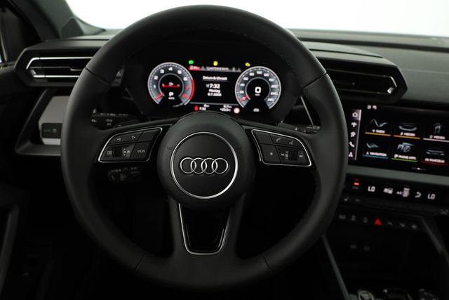 Audi A3 Sportback TFSI quattro 150 kW S line S-LINE, Navi, el. Klappe, Sound, Winter, 18-Zoll, 3-J. Garantie 