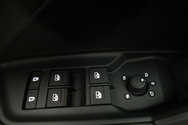 Audi A3 Sportback TFSI quattro 150 kW S line S-LINE, Navi, el. Klappe, Sound, Winter, 18-Zoll, 3-J. Garantie 