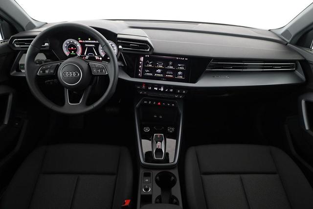 Audi A3 Sportback TFSI quattro 150 kW S line S-LINE, Navi, el. Klappe, Sound, Winter, 18-Zoll, 3-J. Garantie 