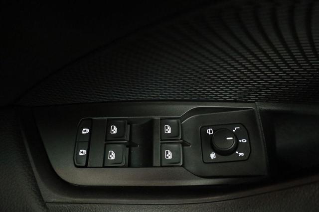 Skoda Octavia Combi 2.0 TSI 195 kW RS DSG, Standheizung, AHK, Navi, Matrix, Side, Winter, 5 J.-Garantie 