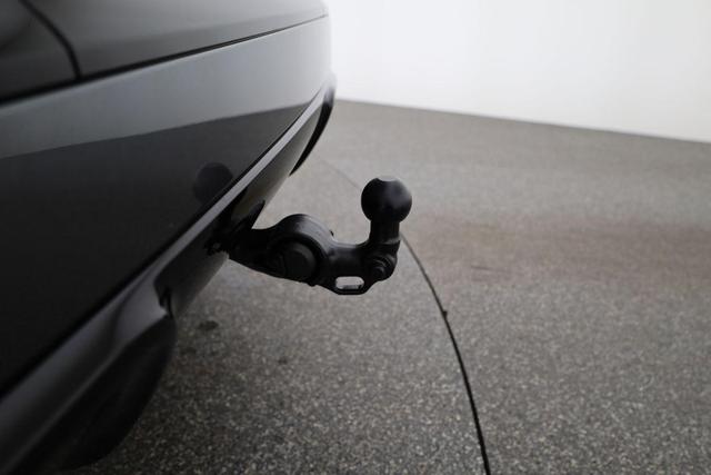 Audi Q3 TFSI quattro 150 kW S-Line, Pano, AHK, Navi, AreaView, Side, Winter, 20-Zoll 
