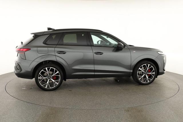 Audi Q3 TFSI quattro 150 kW S-Line, Pano, AHK, Navi, AreaView, Side, Winter, 20-Zoll 