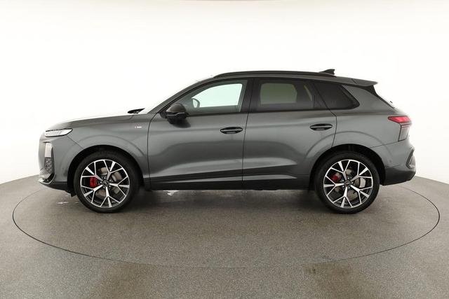 Audi Q3 TFSI quattro 150 kW S-Line, Pano, AHK, Navi, AreaView, Side, Winter, 20-Zoll 