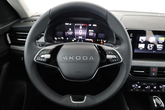 Skoda Kamiq Selection 1.5 TSI DSG Selection, LED, Kamera, Winter, Ladeboden, 16-Zoll, 4 J.-Garantie 