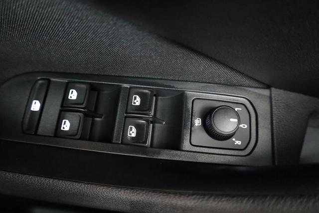 Skoda Kamiq Selection 1.5 TSI DSG Selection, LED, Kamera, Winter, Ladeboden, 16-Zoll, 4 J.-Garantie 