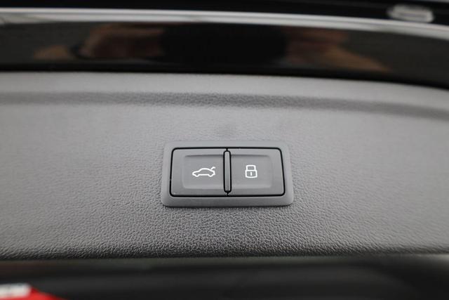 Audi RS3 Sportback 2.5 294 kW TFSI quattro quattro, SONOS, Matrix, Sportabgas, Side, 5 J.-Garantie 