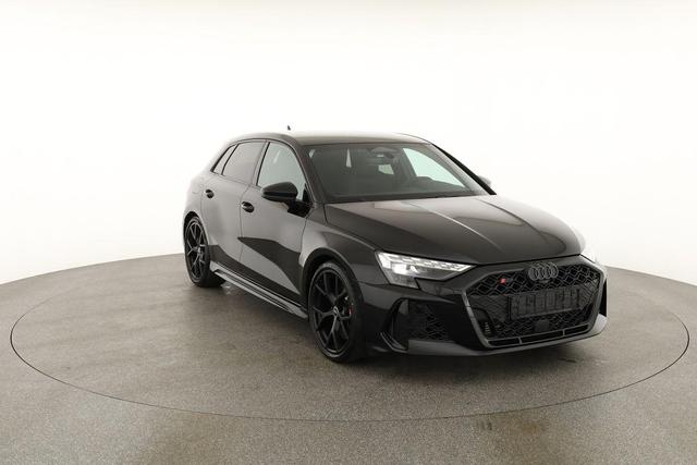 Audi RS3 Sportback 2.5 294 kW TFSI quattro quattro, SONOS, Matrix, Sportabgas, Side, 5 J.-Garantie 