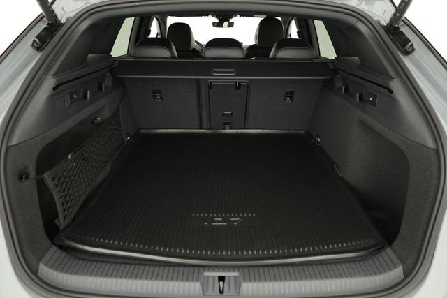 Volkswagen ID.7 Kombi Pro 210 kW Tourer Black, HuD, IQ.Light, IQ.Drive, AreaView, Side, Winter, 20-Zoll 