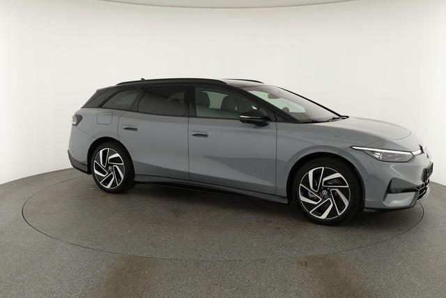 Volkswagen ID.7 Kombi Pro 210 kW Tourer Black, HuD, IQ.Light, IQ.Drive, AreaView, Side, Winter, 20-Zoll 