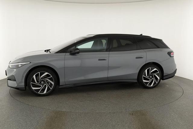Volkswagen ID.7 Kombi Pro 210 kW Tourer Black, HuD, IQ.Light, IQ.Drive, AreaView, Side, Winter, 20-Zoll 