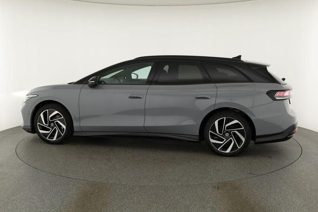 Volkswagen ID.7 Kombi Pro 210 kW Tourer Black, HuD, IQ.Light, IQ.Drive, AreaView, Side, Winter, 20-Zoll 