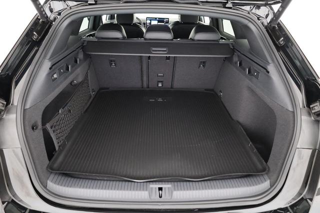 Volkswagen ID.7 Tourer Pro Black, AHK, HuD, IQ.Light, IQ.Drive, AreaView, Side, Winter, 20-Zoll 