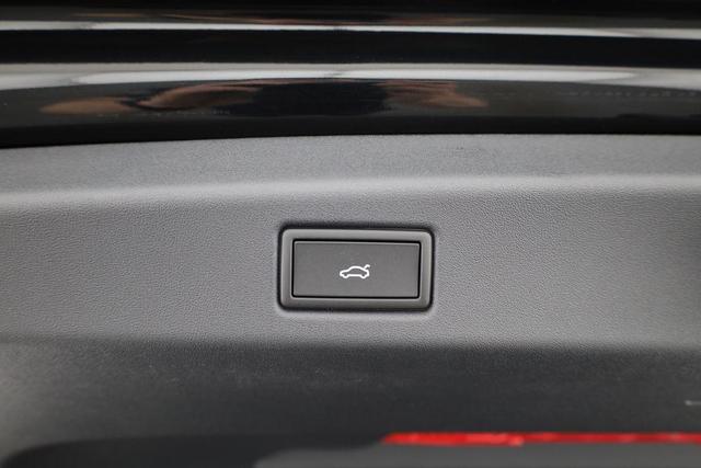 Volkswagen ID.7 Tourer Pro Black, AHK, HuD, IQ.Light, IQ.Drive, AreaView, Side, Winter, 20-Zoll 