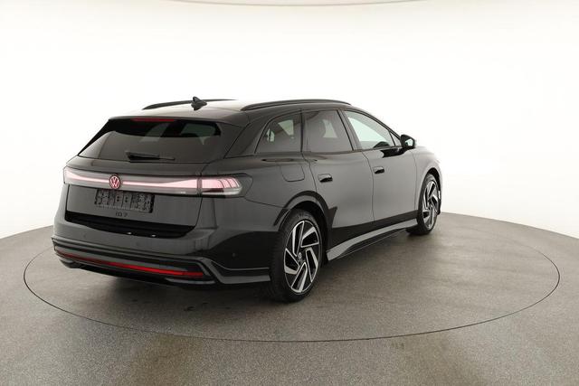 Volkswagen ID.7 Tourer Pro Black, AHK, HuD, IQ.Light, IQ.Drive, AreaView, Side, Winter, 20-Zoll 