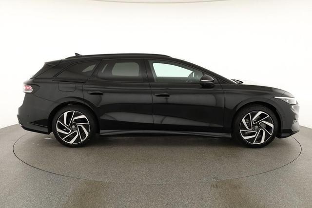 Volkswagen ID.7 Tourer Pro Black, AHK, HuD, IQ.Light, IQ.Drive, AreaView, Side, Winter, 20-Zoll 
