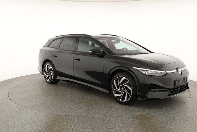 Volkswagen ID.7 Tourer Pro Black, AHK, HuD, IQ.Light, IQ.Drive, AreaView, Side, Winter, 20-Zoll 