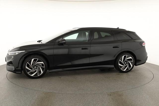 Volkswagen ID.7 Tourer Pro Black, AHK, HuD, IQ.Light, IQ.Drive, AreaView, Side, Winter, 20-Zoll 