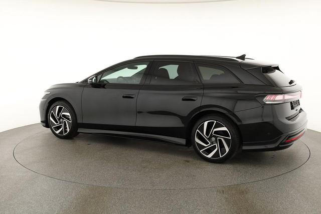 Volkswagen ID.7 Tourer Pro Black, AHK, HuD, IQ.Light, IQ.Drive, AreaView, Side, Winter, 20-Zoll 